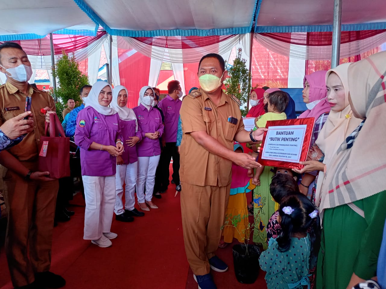 Acara Simbolis Bantuan Sosial